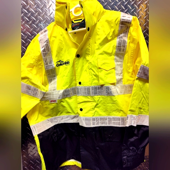 Columbia - Kishigo Storm Stopper Pro Rainwear Jacket - Picture 6 of 11